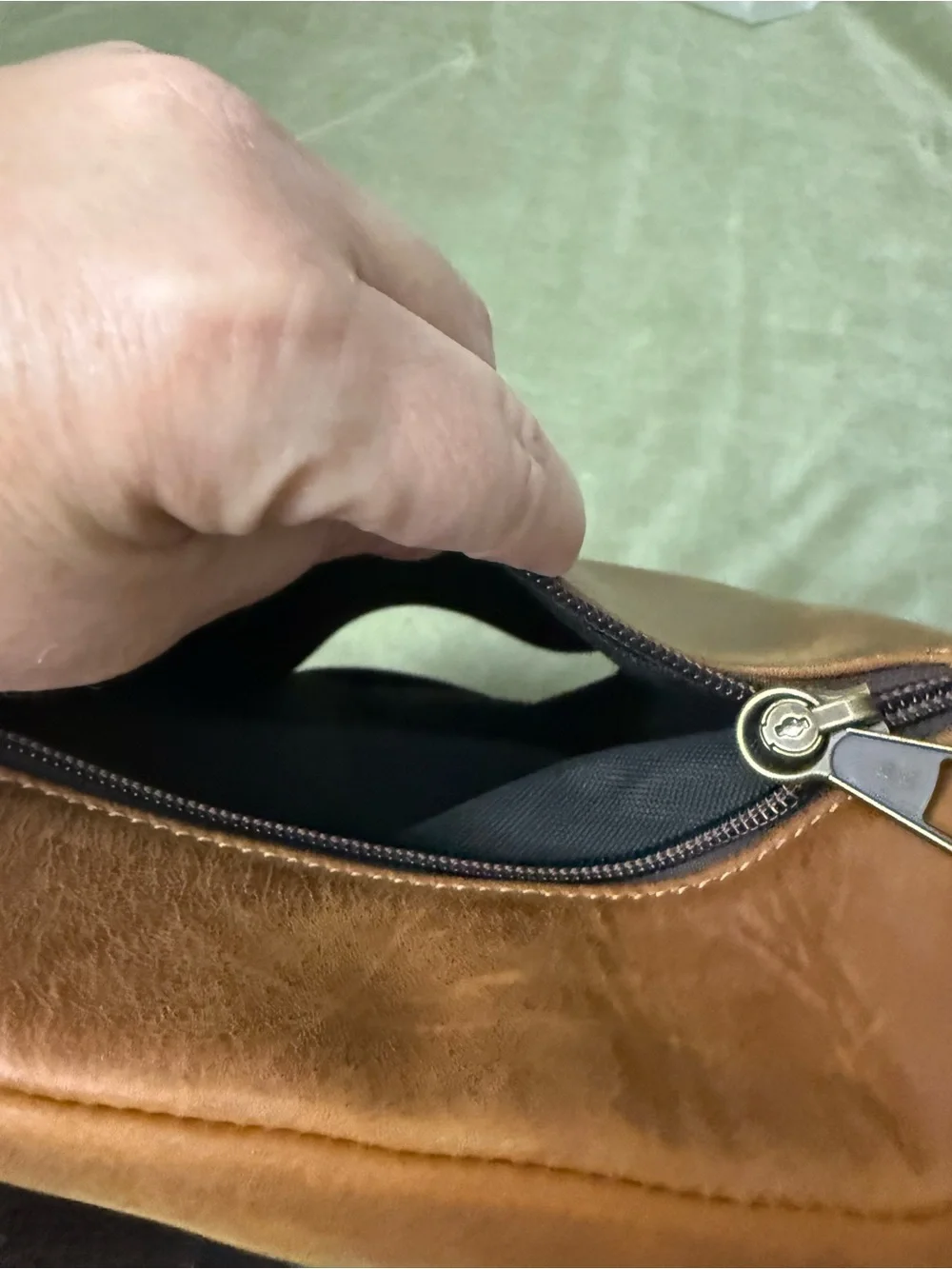 Lady Conceal Leather Crossbody Bag Purse Lots of Pockets Everyday Style #OSP